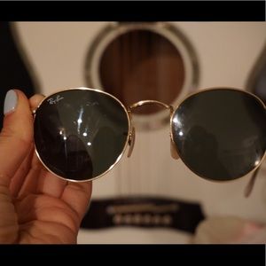 2018 Ray Bans case included good as new